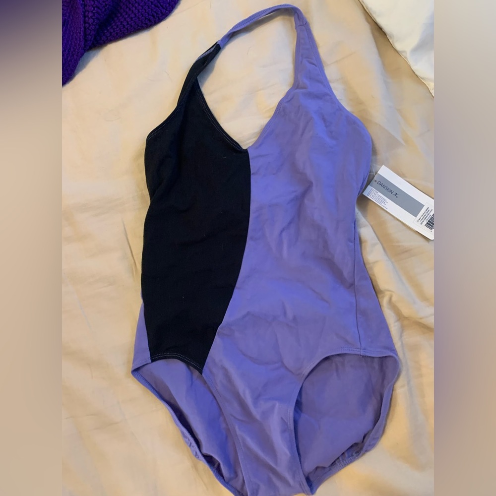 DANSKIN halter leotard. NWT.Sz. L